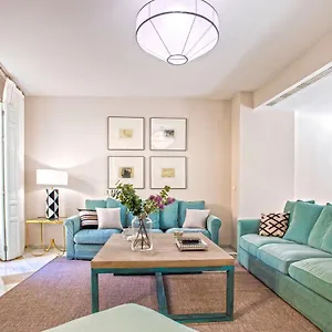Genteel Abades Apartment